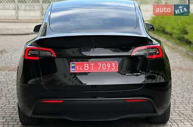 Позашляховик / Кросовер Tesla Model Y 2023 в 
