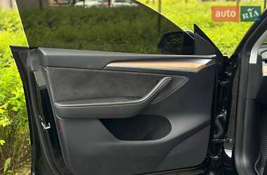 Позашляховик / Кросовер Tesla Model Y 2023 в 