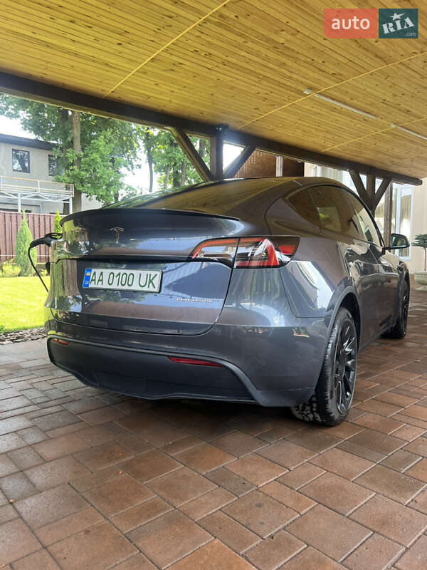 Внедорожник / Кроссовер Tesla Model Y 2023 в Киеве