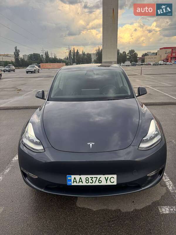 Внедорожник / Кроссовер Tesla Model Y 2022 в Киеве