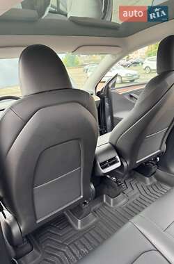 Внедорожник / Кроссовер Tesla Model Y 2022 в 
