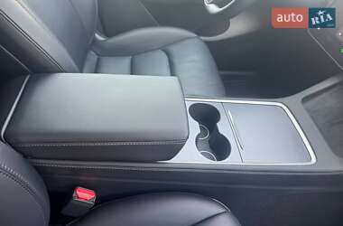 Внедорожник / Кроссовер Tesla Model Y 2022 в 