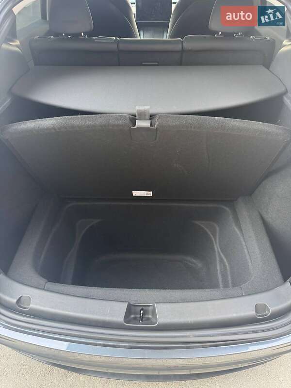 Внедорожник / Кроссовер Tesla Model Y 2022 в Киеве фото 20 Внедорожник / Кроссовер Tesla Model Y 2022 в Киеве