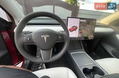 Внедорожник / Кроссовер Tesla Model Y 2021 в 