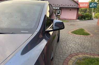 Внедорожник / Кроссовер Tesla Model Y 2021 в 