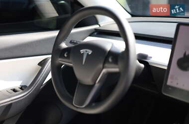 Внедорожник / Кроссовер Tesla Model Y 2021 в 
