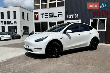 Внедорожник / Кроссовер Tesla Model Y 2021 в 
