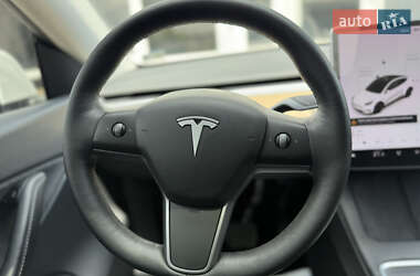 Внедорожник / Кроссовер Tesla Model Y 2021 в 