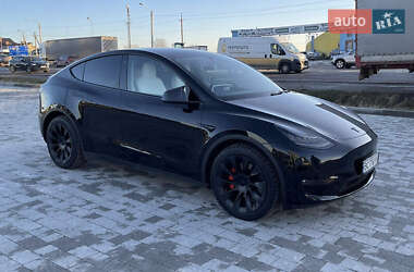 Внедорожник / Кроссовер Tesla Model Y 2021 в 
