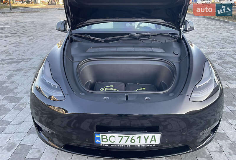 Позашляховик / Кросовер Tesla Model Y 2021 в Львові