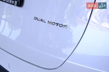 Внедорожник / Кроссовер Tesla Model Y 2022 в 