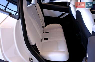 Внедорожник / Кроссовер Tesla Model Y 2022 в 