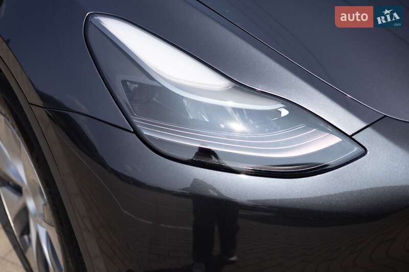 Внедорожник / Кроссовер Tesla Model Y 2024 в Львове