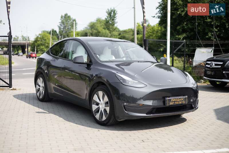 Внедорожник / Кроссовер Tesla Model Y 2024 в Львове