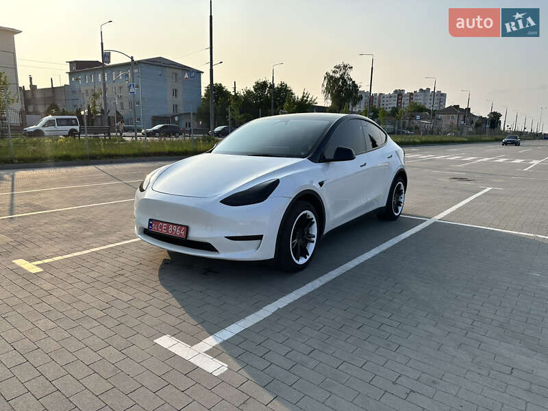 Позашляховик / Кросовер Tesla Model Y 2023 в Вінниці