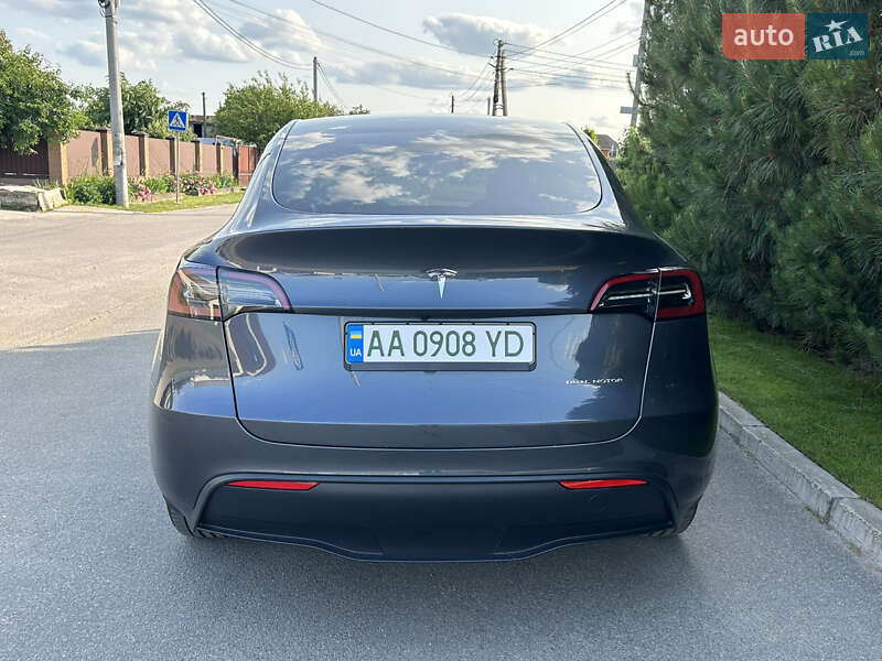 Внедорожник / Кроссовер Tesla Model Y 2023 в Киеве