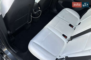 Внедорожник / Кроссовер Tesla Model Y 2023 в 