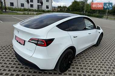 Внедорожник / Кроссовер Tesla Model Y 2021 в 