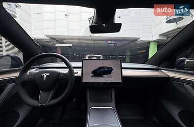 Внедорожник / Кроссовер Tesla Model Y 2024 в 