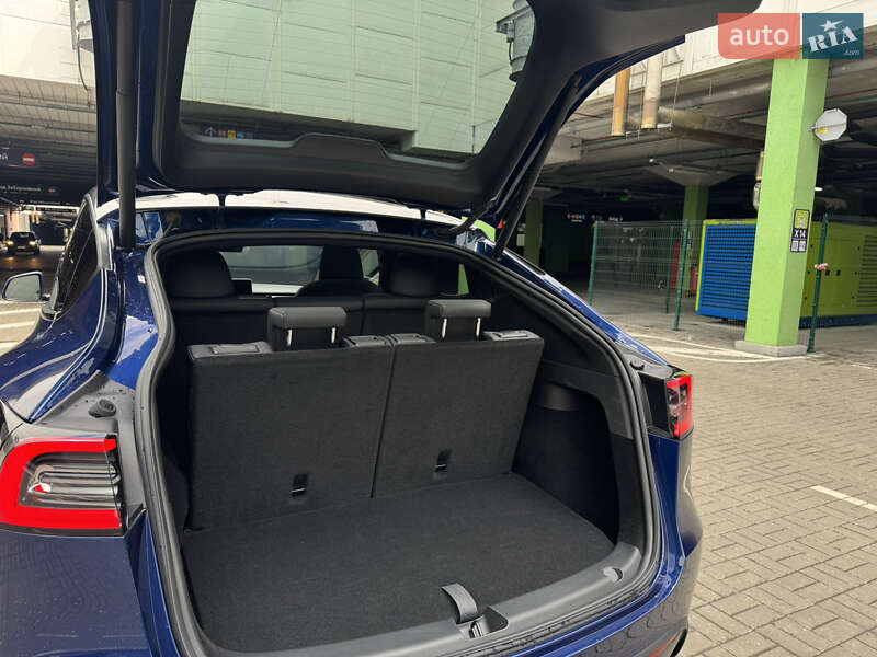 Позашляховик / Кросовер Tesla Model Y 2024 в Києві