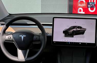Позашляховик / Кросовер Tesla Model Y 2022 в 