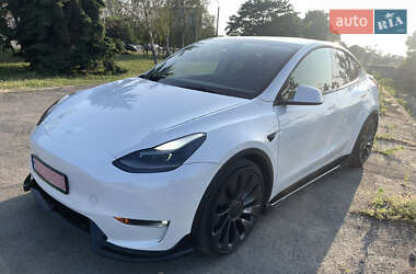 Позашляховик / Кросовер Tesla Model Y 2021 в 