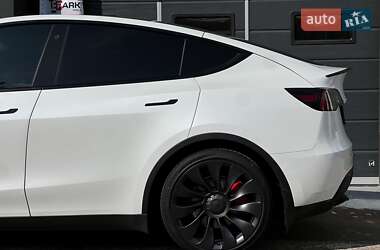 Внедорожник / Кроссовер Tesla Model Y 2022 в 