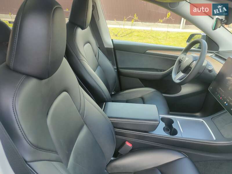 Внедорожник / Кроссовер Tesla Model Y 2023 в Киеве фото 44 Внедорожник / Кроссовер Tesla Model Y 2023 в Киеве