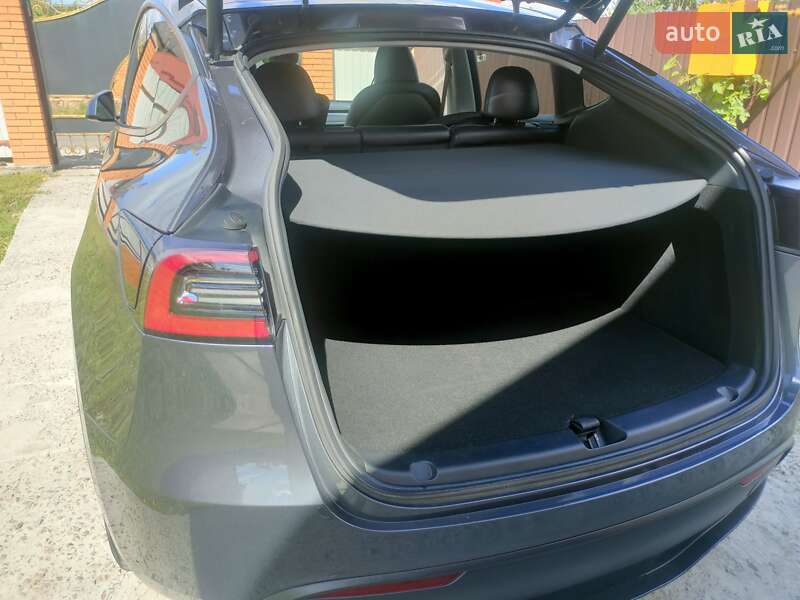 Внедорожник / Кроссовер Tesla Model Y 2023 в Киеве фото 60 Внедорожник / Кроссовер Tesla Model Y 2023 в Киеве