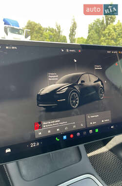 Внедорожник / Кроссовер Tesla Model Y 2022 в 