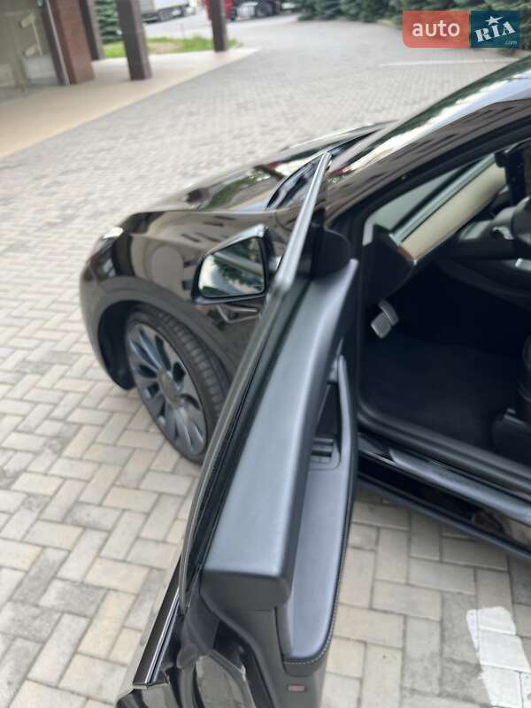 Внедорожник / Кроссовер Tesla Model Y 2021 в Харькове фото 18 Внедорожник / Кроссовер Tesla Model Y 2021 в Харькове