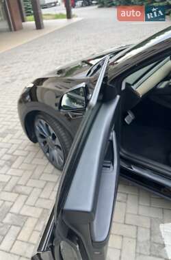 Внедорожник / Кроссовер Tesla Model Y 2021 в 