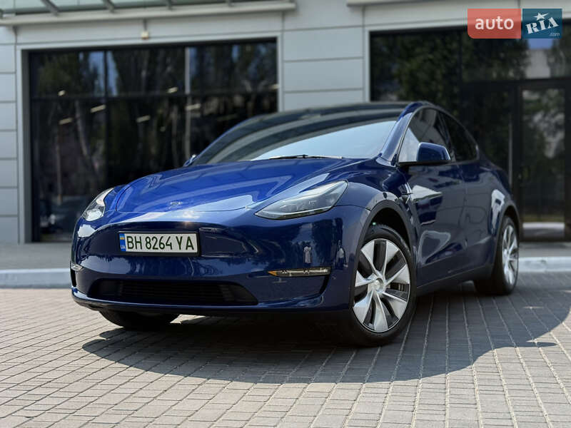 Внедорожник / Кроссовер Tesla Model Y 2023 в 
