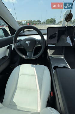 Внедорожник / Кроссовер Tesla Model Y 2021 в 