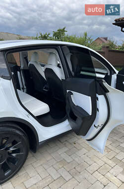 Внедорожник / Кроссовер Tesla Model Y 2022 в 