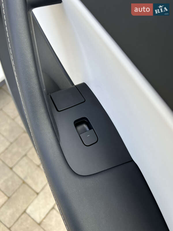 Внедорожник / Кроссовер Tesla Model Y 2022 в Виннице фото 28 Внедорожник / Кроссовер Tesla Model Y 2022 в Виннице