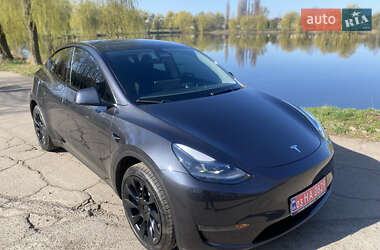 Внедорожник / Кроссовер Tesla Model Y 2024 в Ровно