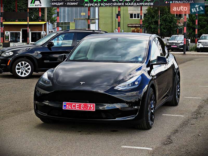 Tesla Model Y 2022