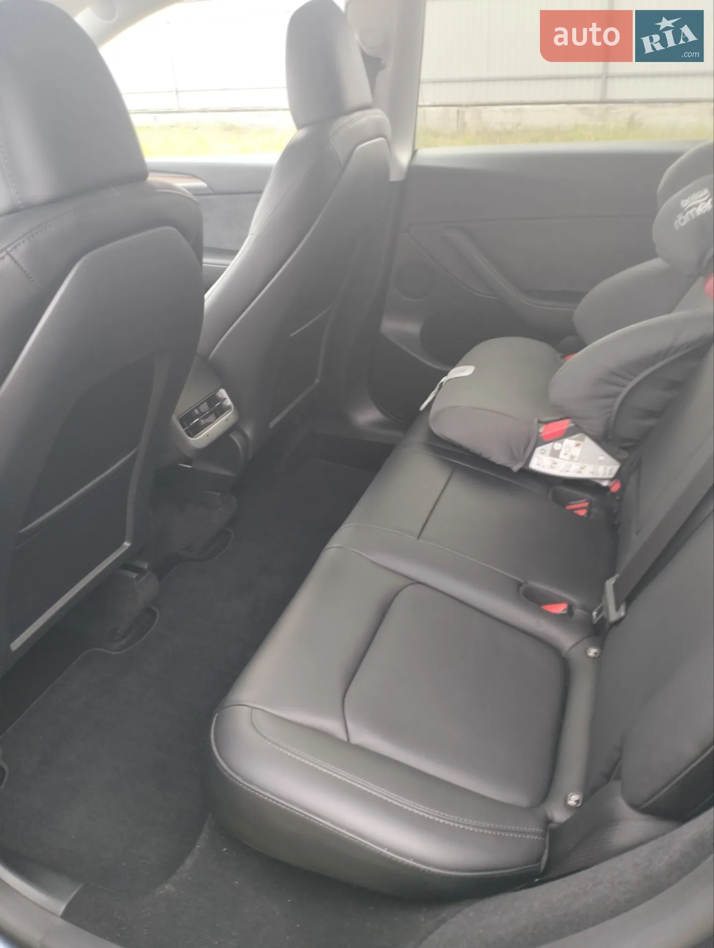 2023 Tesla Model Y - мініатюра 4