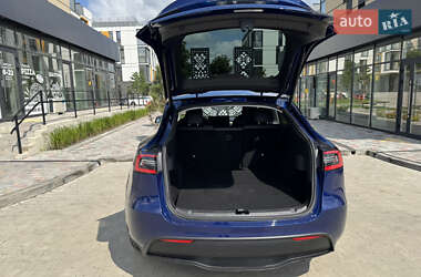 Внедорожник / Кроссовер Tesla Model Y 2021 в 