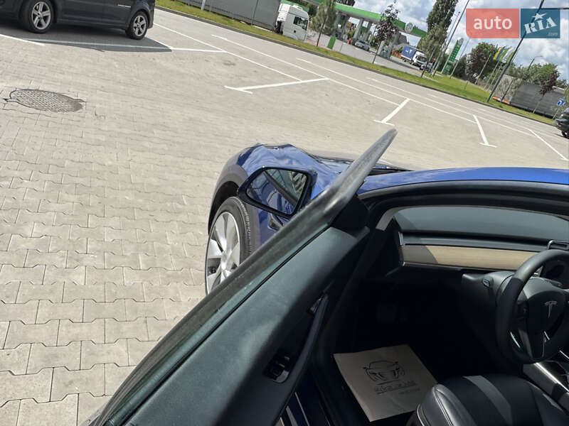 Позашляховик / Кросовер Tesla Model Y 2021 в Луцьку