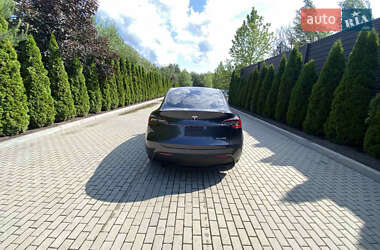 Внедорожник / Кроссовер Tesla Model Y 2024 в 