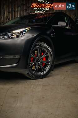 Внедорожник / Кроссовер Tesla Model Y 2023 в 
