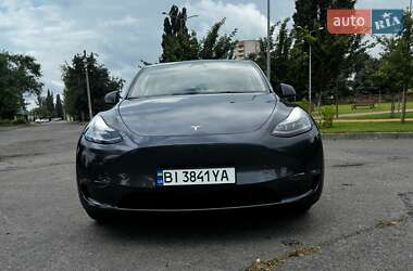 Внедорожник / Кроссовер Tesla Model Y 2023 в 
