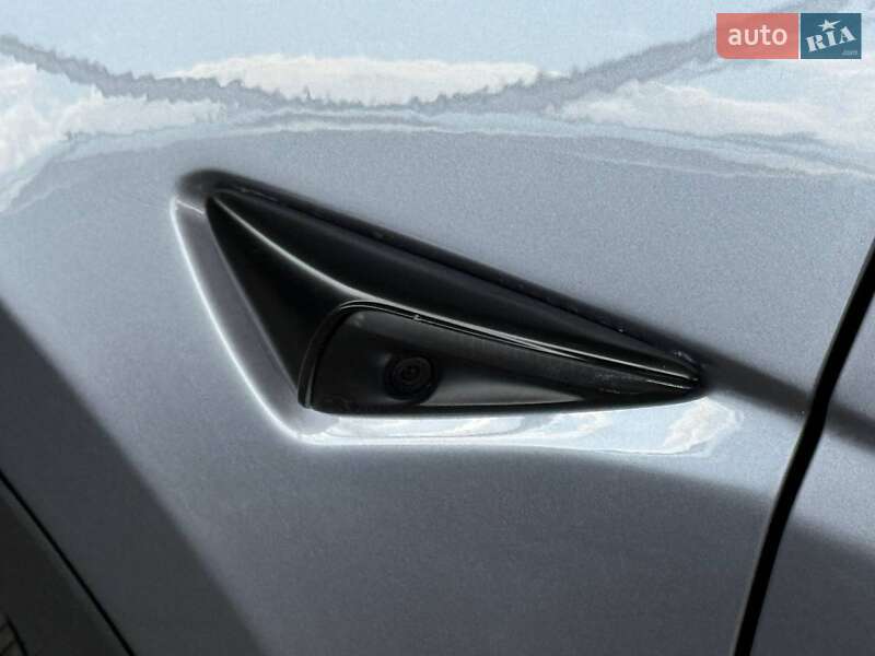 Позашляховик / Кросовер Tesla Model Y 2023 в Одесі