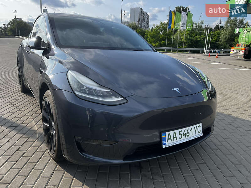Tesla Model Y 2020