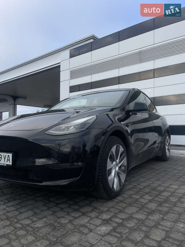 Позашляховик / Кросовер Tesla Model Y 2022 в Рівному фото 8 Позашляховик / Кросовер Tesla Model Y 2022 в Рівному