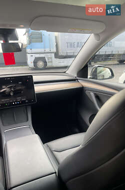Позашляховик / Кросовер Tesla Model Y 2022 в 