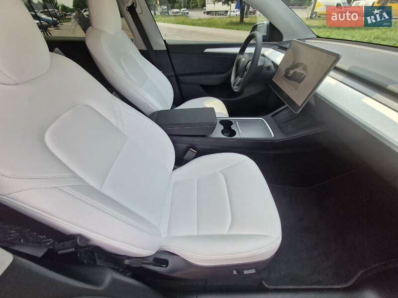 Позашляховик / Кросовер Tesla Model Y 2024 в Дніпрі фото 10 Позашляховик / Кросовер Tesla Model Y 2024 в Дніпрі