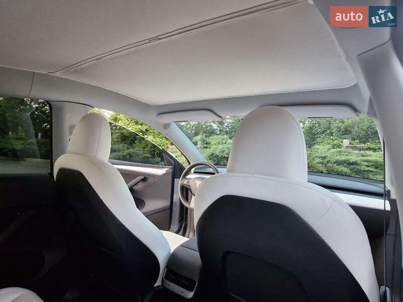 Позашляховик / Кросовер Tesla Model Y 2024 в Дніпрі фото 16 Позашляховик / Кросовер Tesla Model Y 2024 в Дніпрі